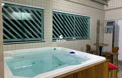 Imagem: O apartamento possui 3 Dormitórios, 3 Banheiros, 2 Vagas na