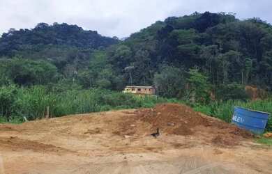 Imagem: O terreno possui 200m² de Área e está localizado em Vila