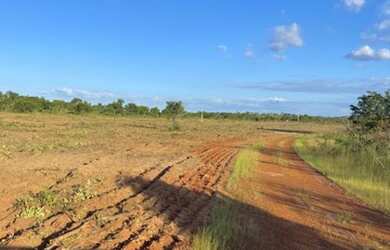 Imagem: A fazenda possui 37m² de Área, Imóvel novo e está localizado