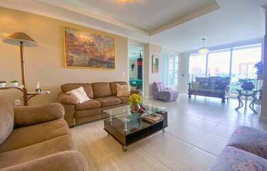 Imagem: O apartamento possui 3 Dormitórios, 4 Banheiros, 2 Vagas na