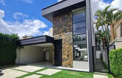 Imagem: A casa em condomínio possui 3 Dormitórios, 4 Banheiros, 4