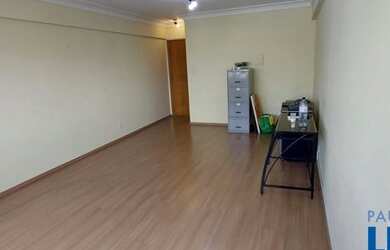 Imagem: O depósito possui 35m² de Área e está localizado em Barcelona