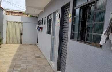 Imagem: O quarto está localizado em Setor Pedro Ludovico, Goiânia