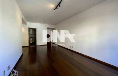 Imagem: O apartamento possui 3 Dormitórios, 4 Banheiros, 2 Vagas na