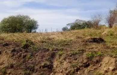 Imagem: O terreno possui 554m² de Área e está localizado em Recanto