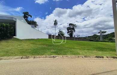 Imagem: O terreno possui 616m² de Área e está localizado em Loteamento