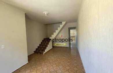 Imagem: A casa possui 2 Dormitórios, 3 Banheiros, 2 Vagas na garagem