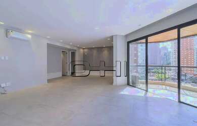 Imagem: O apartamento na cobertura possui 4 Dormitórios, 5 Banheiros