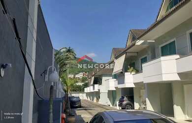 Imagem: A casa em condomínio à venda possui 3 Dormitórios, 4 Banheiros