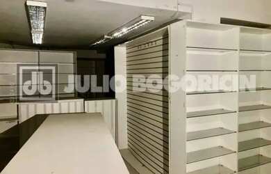 Imagem: O depósito possui 2 Vagas na garagem, 90m² de Área, Imóvel