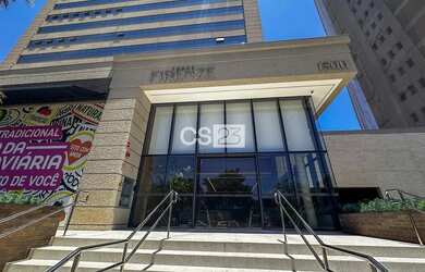 Imagem: O depósito possui 2 Vagas na garagem, 160m² de Área e está