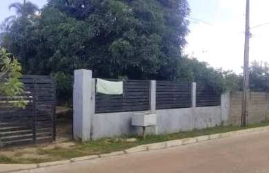 Imagem: A casa em condomínio possui 4 Dormitórios, 3 Banheiros, 3