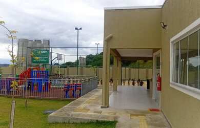 Imagem: O apartamento possui 2 Dormitórios e 1 Banheiro e está localizado