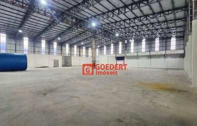 Imagem: O depósito possui 1.800m² de Área e está localizado em