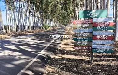 Imagem: O terreno possui 1.344m² de Área e está localizado em Cristais