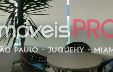 Imagem: O depósito possui 2 Vagas na garagem e 133m² de Área e está