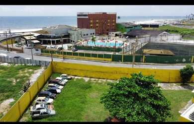 Imagem: O terreno possui 1m² de Área e está localizado em Armação