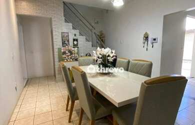 Imagem: A casa possui 5 Dormitórios, 4 Banheiros, 4 Vagas na garagem