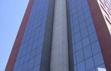 Imagem: O depósito possui 5 Vagas na garagem, 172m² de Área e está