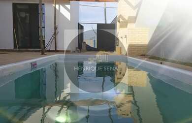 Imagem: A casa em condomínio possui 4 Dormitórios, 3 Banheiros, 3