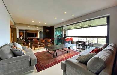 Imagem: O apartamento possui 3 Dormitórios, 3 Banheiros, 3 Vagas na