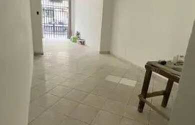 Imagem: A casa possui 2 Dormitórios, 1 Banheiro, 156m² de Área e