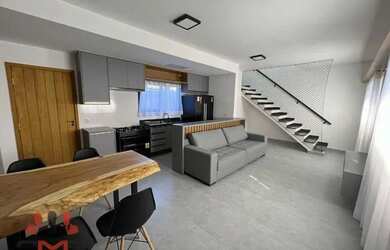 Imagem: A casa possui 2 Dormitórios, 2 Banheiros, 2 Vagas na garagem