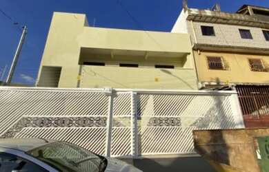 Imagem: A casa possui 3 Dormitórios, 3 Banheiros, 1 Vaga na garagem