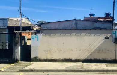 Imagem: A casa possui 2 Dormitórios, 2 Banheiros, 48m² de Área e