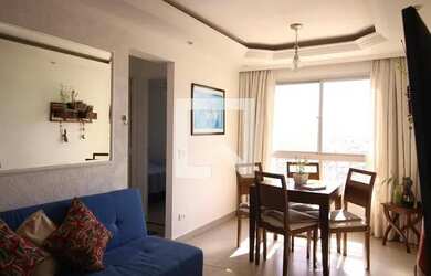 Imagem: O apartamento possui 2 Dormitórios, 1 Banheiro, 1 Vaga na garagem