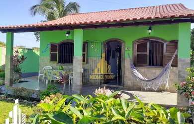 Imagem: A casa e possui 2 Dormitórios, Suítes, 1 Banheiro, 1 Vaga