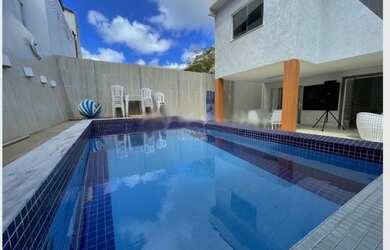 Imagem: A casa em condomínio possui 5 Dormitórios, 5 Banheiros, 5