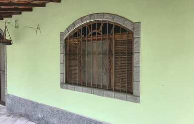 Imagem: A casa possui 3 Dormitórios, 3 Banheiros, 3 Vagas na garagem