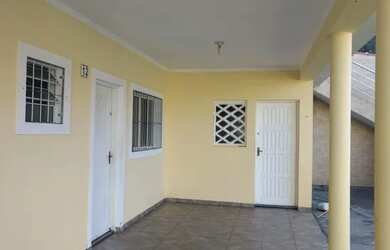 Imagem: A casa em condomínio possui 2 Dormitórios, 1 Banheiro, 2 Vagas