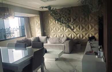 Imagem: O apartamento possui 3 Dormitórios, 2 Banheiros, 3 Vagas na