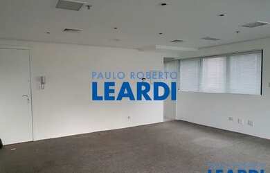 Imagem: O depósito possui 45m² de Área e está localizado em Vila