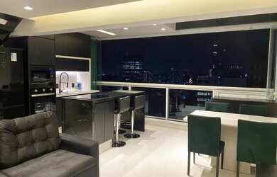 Imagem: O apartamento possui 1 Dormitório, 2 Banheiros, 2 Vagas na