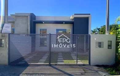 Imagem: A casa possui 2 Dormitórios, 4 Banheiros, 100m² de Área e