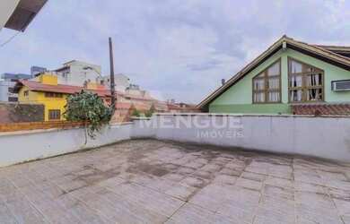 Imagem 4: Casa residencial com 3 dormitórios e 4 vagas no bairro Jardim Itu Sabará...