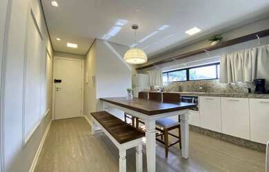 Imagem: O apartamento possui 2 Dormitórios, 2 Banheiros, 1 Vaga na