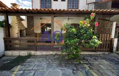 Imagem: A casa possui 2 Dormitórios, 3 Banheiros, 1 Vaga na garagem