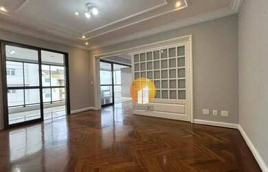 Imagem: O apartamento possui 4 Dormitórios, 4 Banheiros, 4 Vagas na