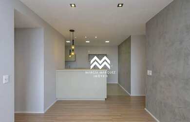 Imagem: O apartamento possui 2 Dormitórios, 2 Banheiros, 2 Vagas na