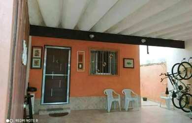 Imagem: A casa possui 2 Dormitórios, 1 Banheiro, 1 Vaga na garagem