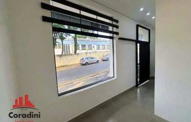 Imagem: O depósito possui 1 Vaga na garagem, 56m² de Área e está