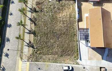 Imagem: O terreno possui 780m² de Área e está localizado em Luar