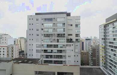 Imagem: O apartamento possui 1 Dormitório, 1 Banheiro, 1 Vaga na garagem