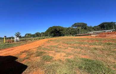 Imagem: O terreno possui 630m² de Área e está localizado em Parque