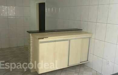 Imagem: A casa possui 3 Dormitórios, 3 Banheiros, 3 Vagas na garagem