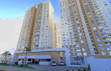 Imagem: O apartamento possui 3 Dormitórios, 1 Banheiro, 2 Vagas na